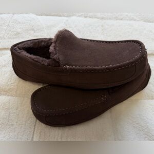 SOLD! $115 UGG Ascot Brown Suede Leather Shearling Wool Loafer Slipper 11